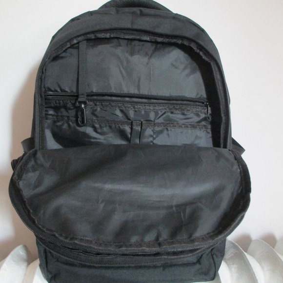 LARGE TRAVEL BACKPACK - Picture 7 of 10